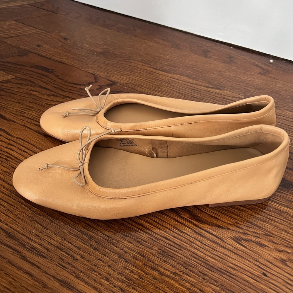 Zara Nude Flat Size 7
